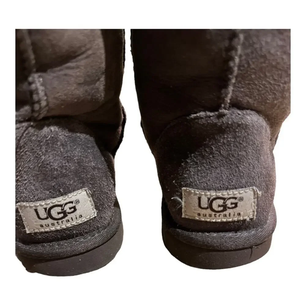 UGG step out